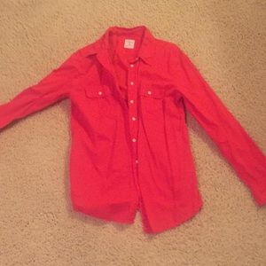 Red gap fitted boyfriend shirt